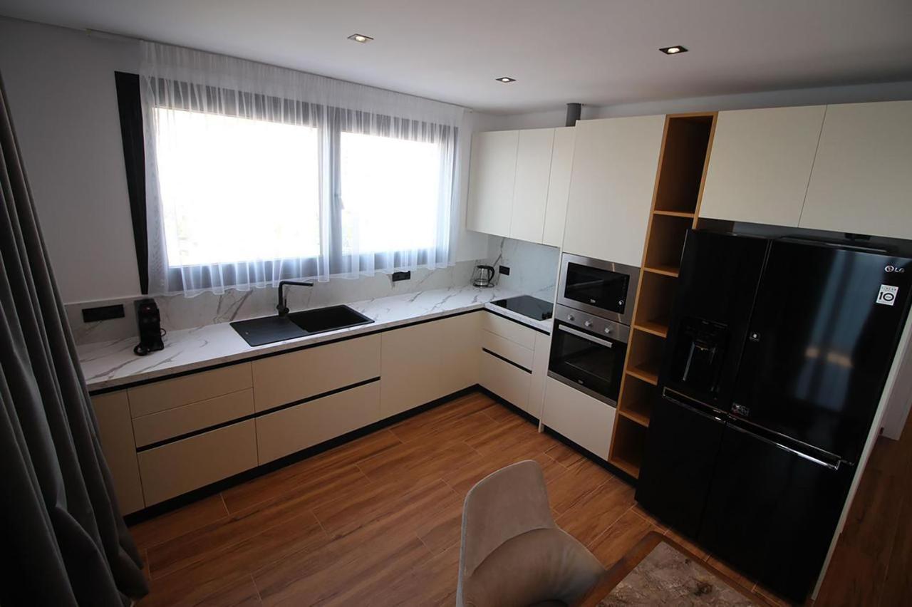 "The View" Luxury Apartments Sarandë 외부 사진