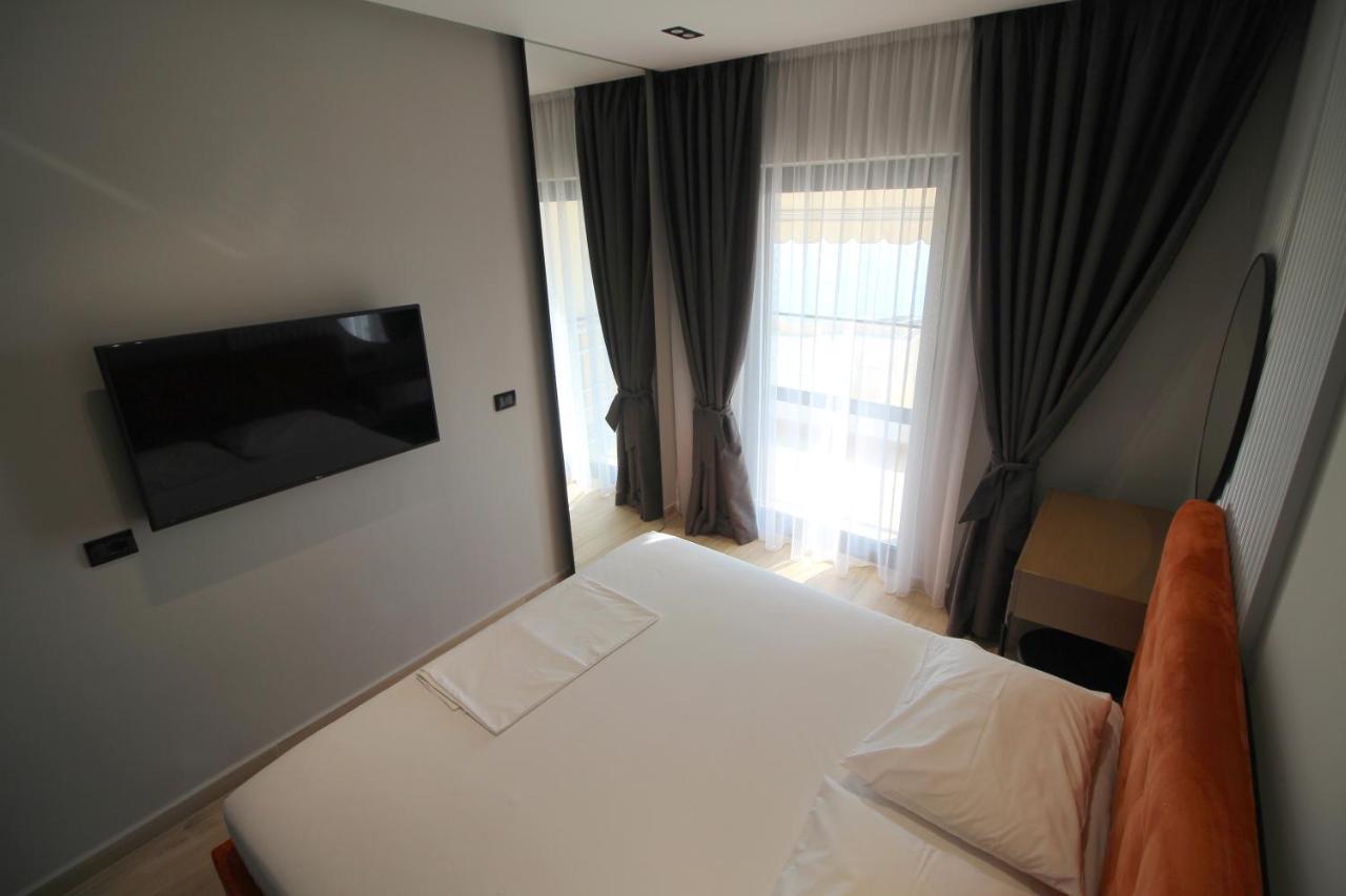 "The View" Luxury Apartments Sarandë 외부 사진