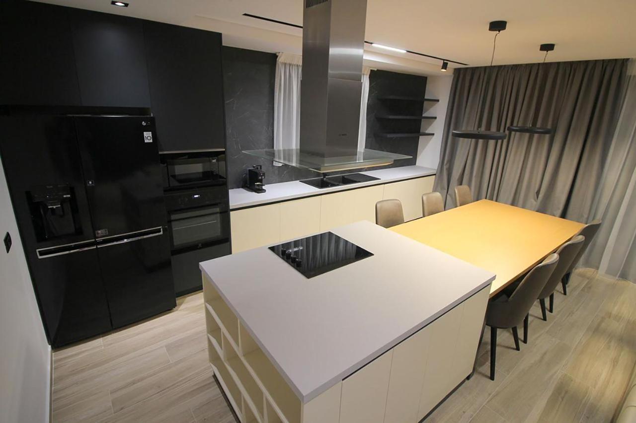 "The View" Luxury Apartments Sarandë 외부 사진