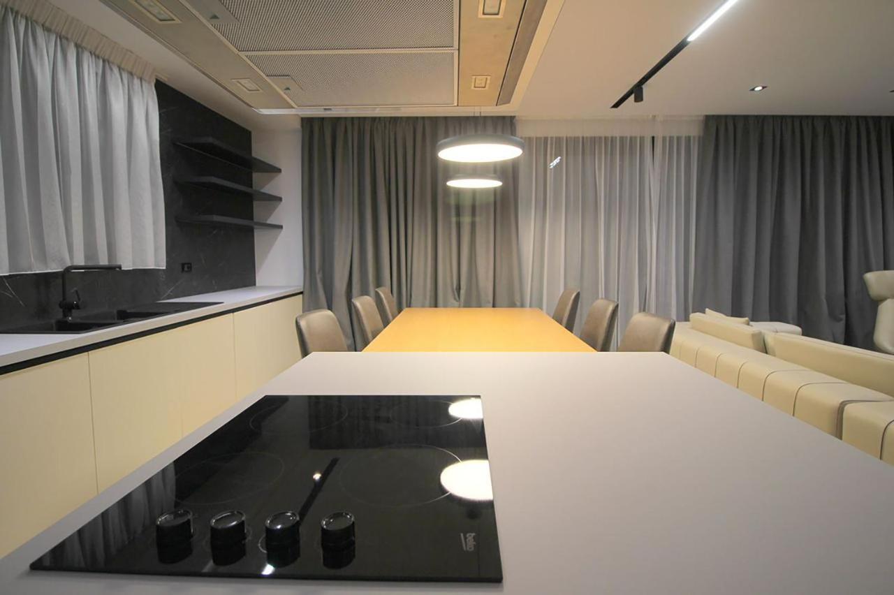 "The View" Luxury Apartments Sarandë 외부 사진