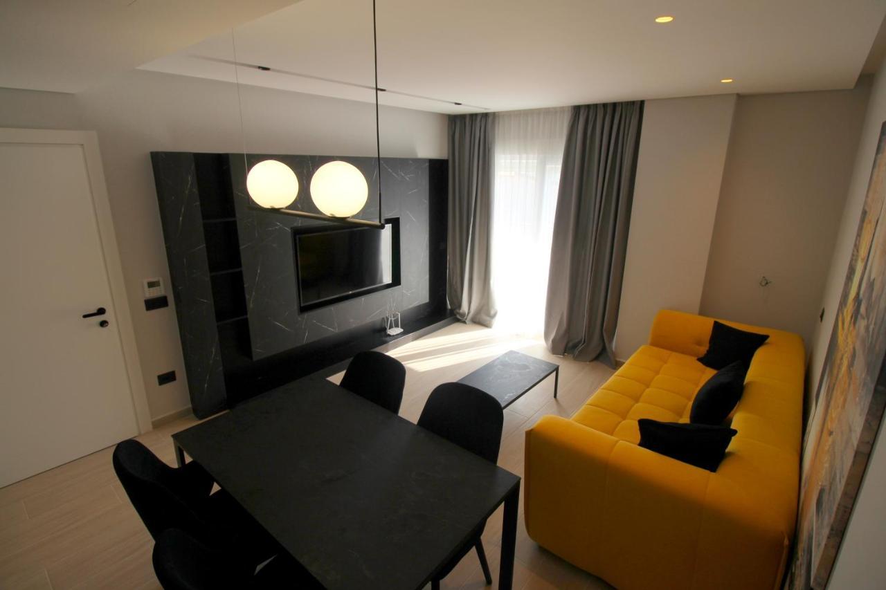 "The View" Luxury Apartments Sarandë 외부 사진