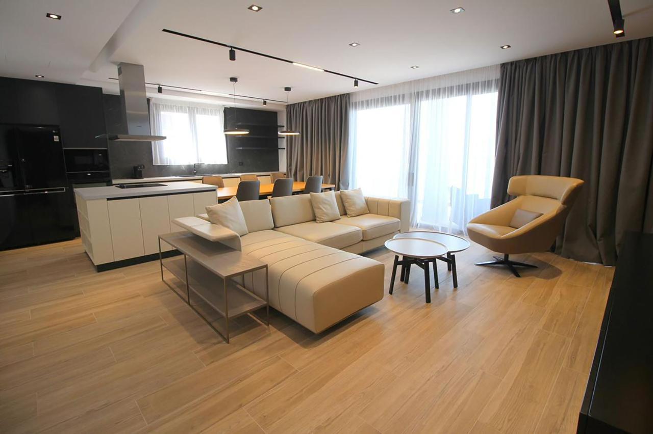 "The View" Luxury Apartments Sarandë 외부 사진